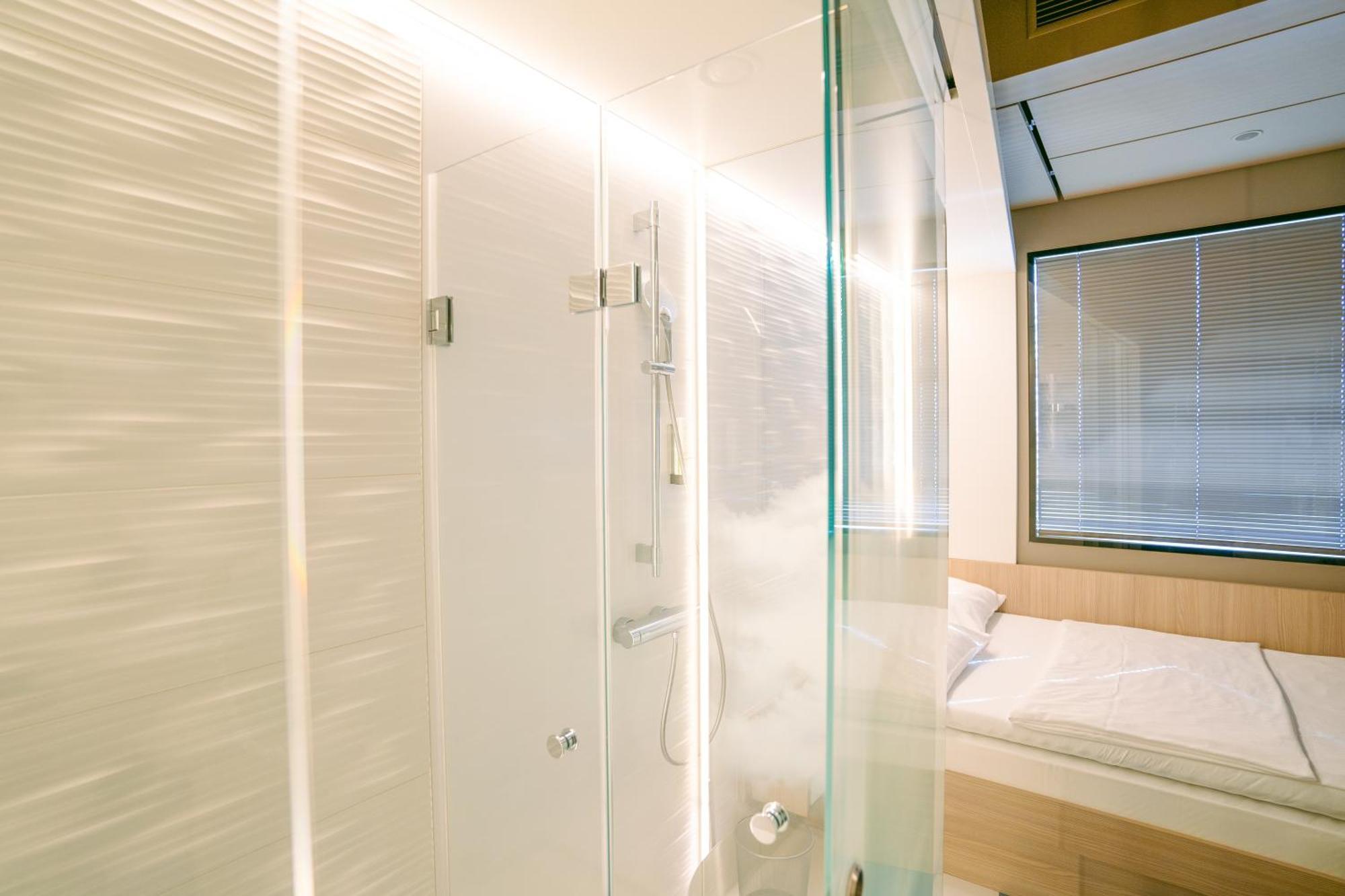 My Cloud Transit Hotel - Guests With International Flight Only! Frankfurt am Main Exterior photo